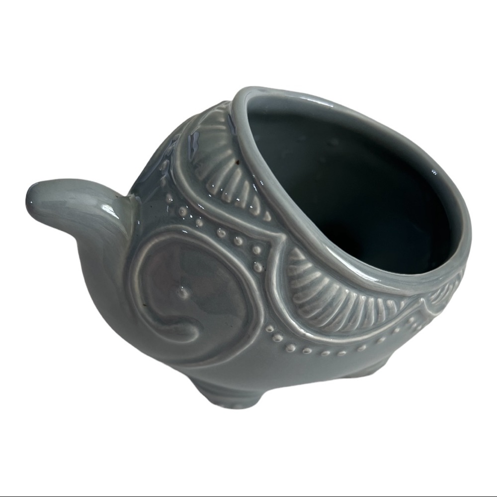 Gray Elephant Planter